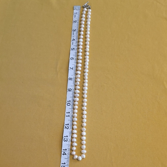 Vintage Knotted Fresh Water Pearl Necklace w/ 925 Silver Toggle "Cable" Clasp - Picture 16 of 16
